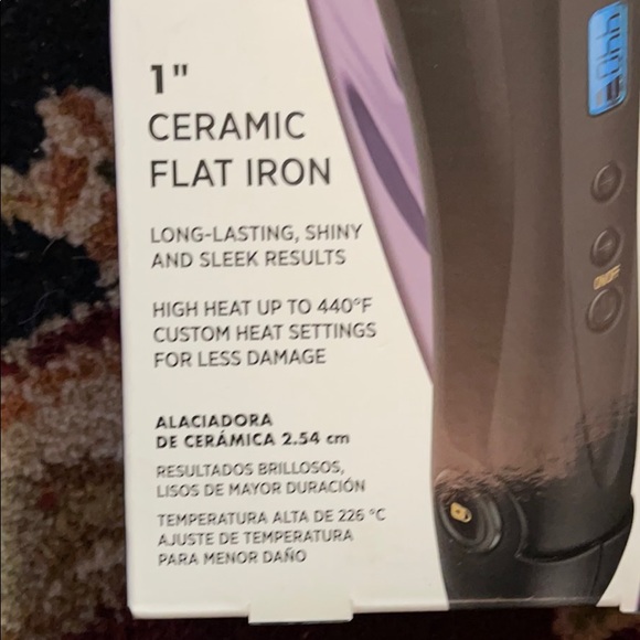 Hot Tools Signature Series 1in Ceramic Flat Iron - Picture 3 of 3